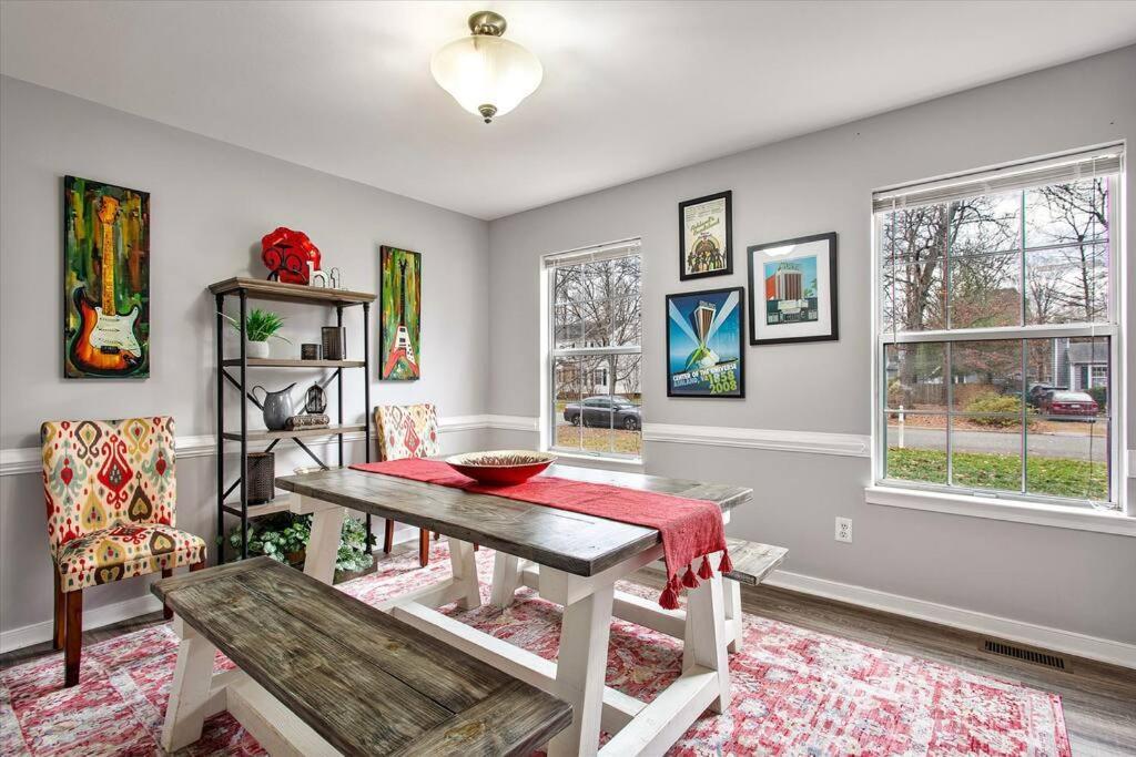 Charming 3-Bedroom Home In Heart Of Ашленд Экстерьер фото